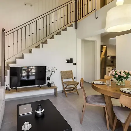 Via Vergoti Apartment